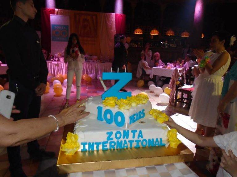 На бляскавото си Бяло парти  Зонта клуб събра 21 000 лв