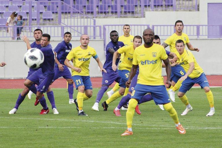 Спорт | Почански донесе голямата радост в самия край на мача с “Верея”