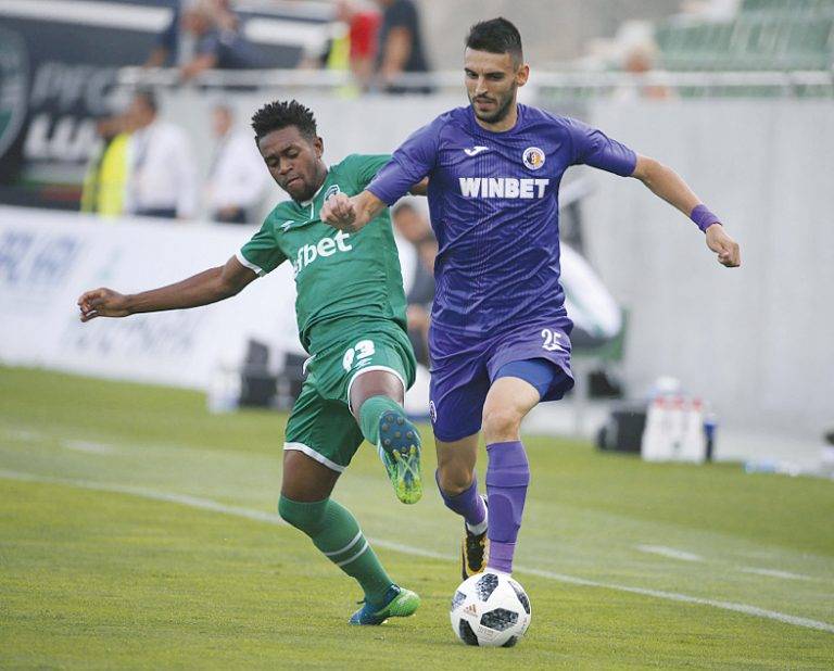 Спорт | Минимална загуба от шампиона, ощетиха в края “Етър” с дузпа