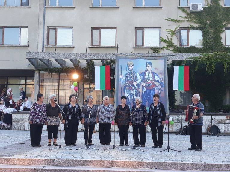 150 г. от преминаването на четата на Хаджи Димитър и Стефан Караджа отбелязаха в две свищовски села