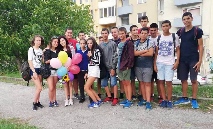 Горещи новини | Никол са върна у дома,  битката за живота ѝ продължава