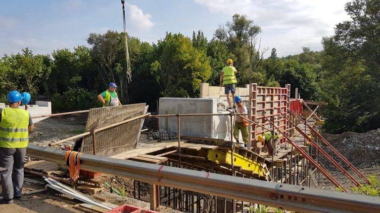 Горещи новини | До 15 август отварят пътя Арбанаси – Г. Оряховица, през септември – мостът при Шемшево