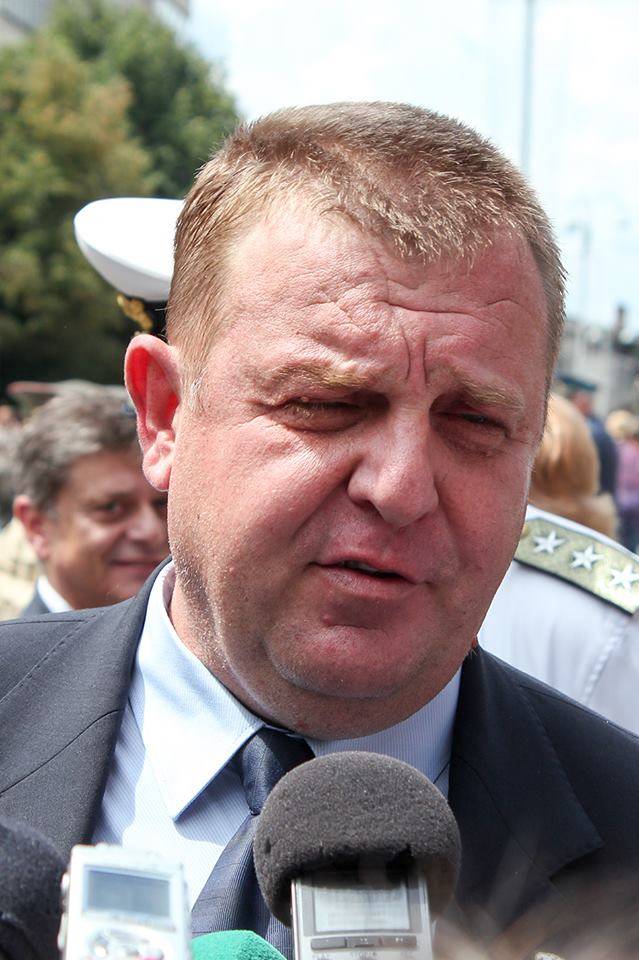 Горещи новини | Министър Красимир Каракачанов:  “Чакаме оферти за нови изтребители от седем фирми”