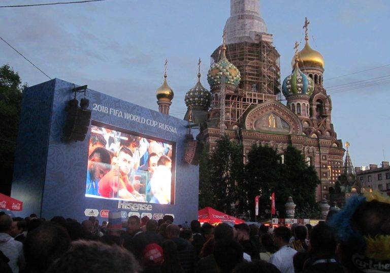 Швеция и Англия попълниха групата на щастливците