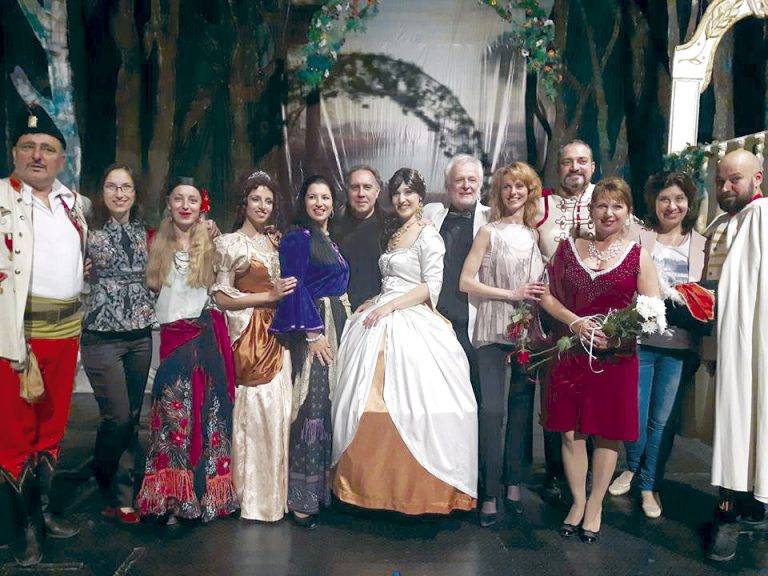 Търновката Мария Павлова влиза в образа на Луиза в “Зоро” на Царевец