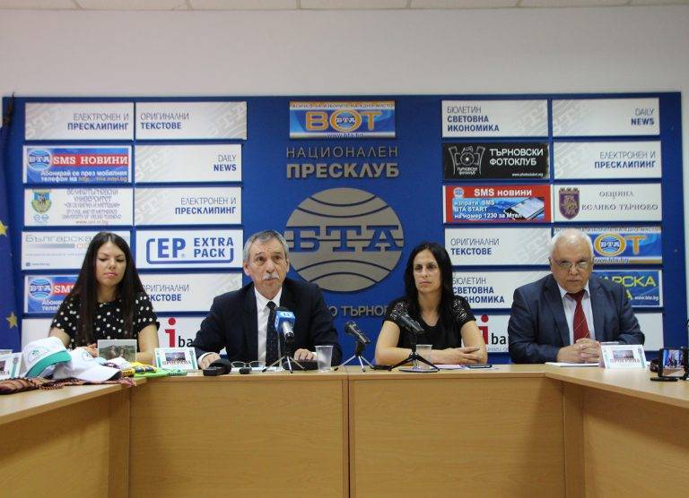 Горещи новини | Цял футболен отбор се  записа да учи във ВТУ