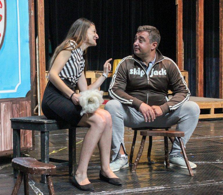 Актрисата Албена Михова:  “Моята мама Злата е  шантава и доста хард”