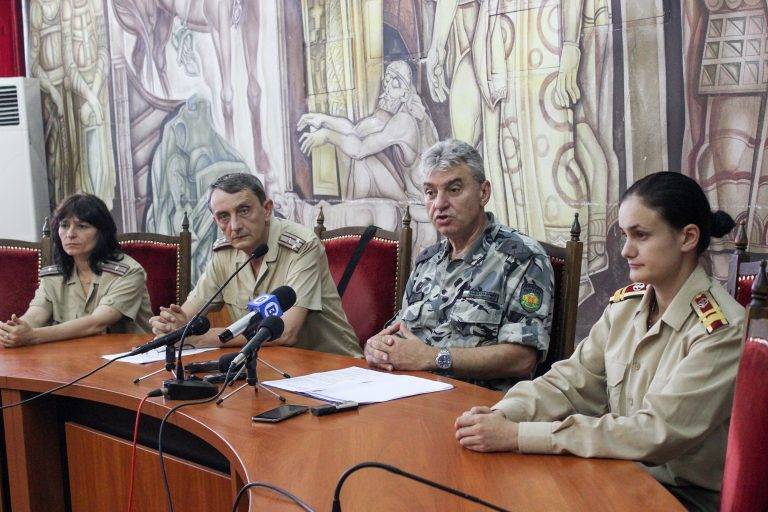 Общество | Близо 60 са незаетите места за  курсанти в НВУ “Васил Левски”