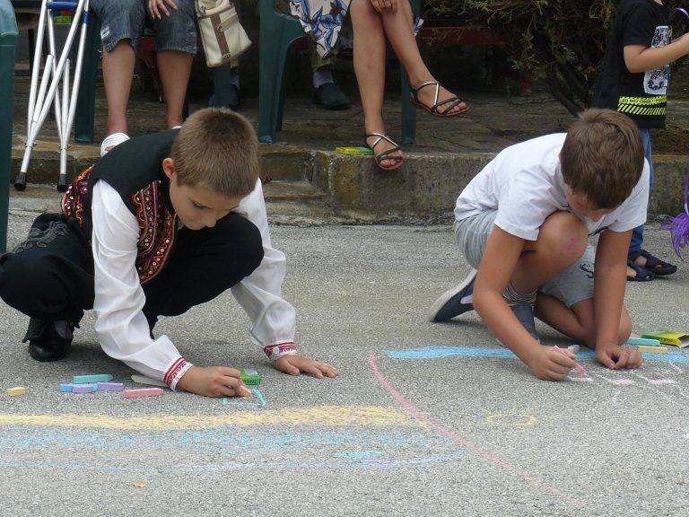 Празникът „Ваканция на село” донесе  много забавления на децата в Нацовци