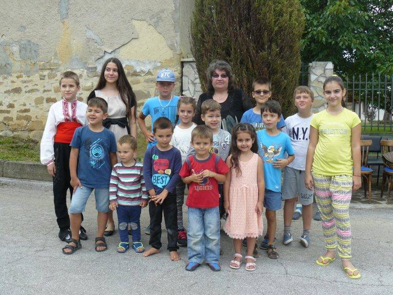 Общество | Празникът „Ваканция на село” донесе  много забавления на децата в Нацовци