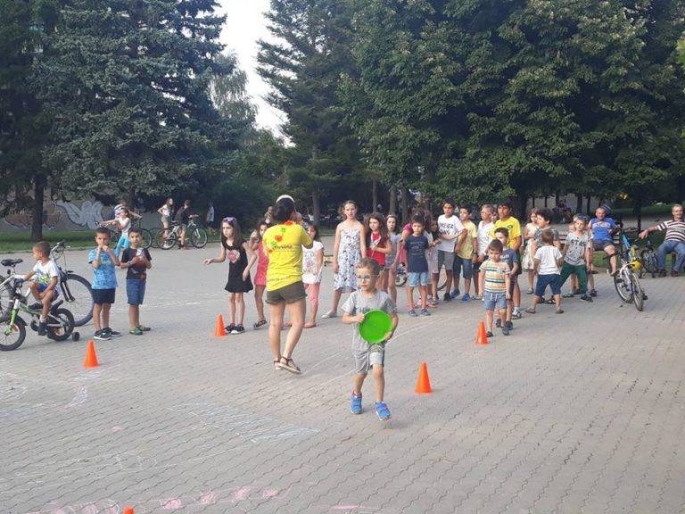 Обучителен празник „Безопасно лято за деца ни“ подариха на малките болярчета дамите от  ВМРО-БНД