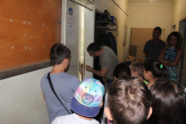 Горещи новини | Деца и полицаи разследваха заедно взломна кражба