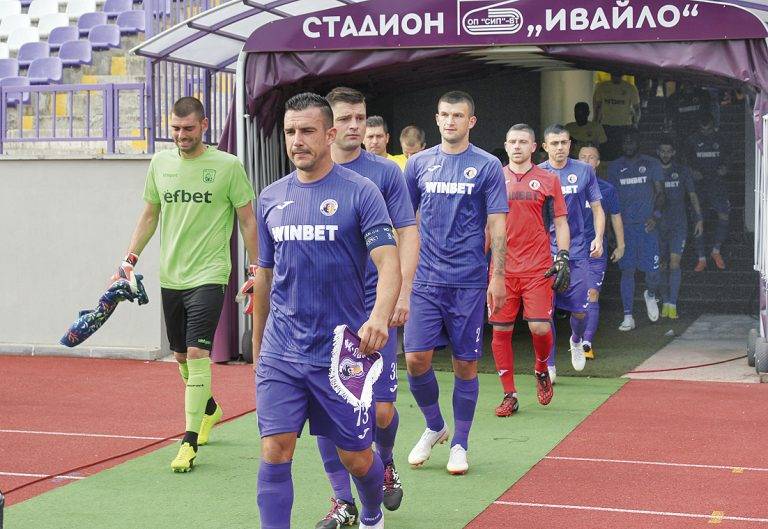 Спорт | “Етър” гостува днес на “Ботев” (Пд)