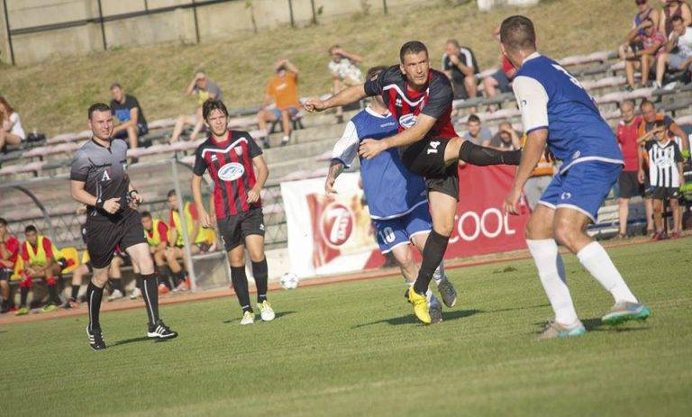 Спорт | Станислав Генчев и Тодор Колев носят победа на “Локо” (Др)