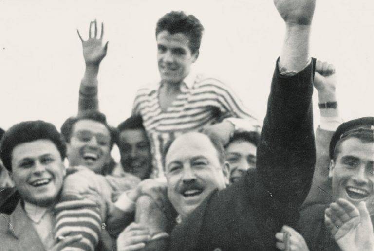 Спорт | Петър Хараламбиев  бе един от  възродителите  на “Етър”