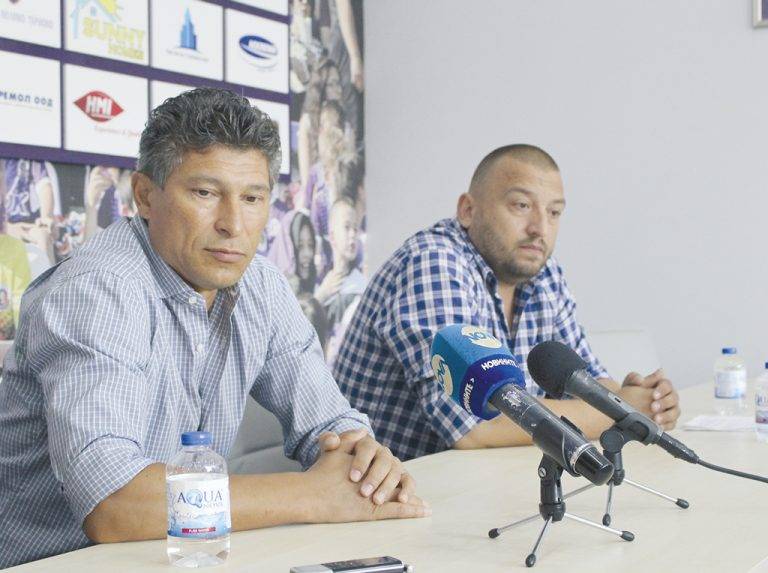 Спорт | Красимир Балъков:  “Иска ми се трите точки да останат във В. Търново, но няма да е лесно”