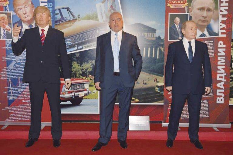 Горещи новини | Великотърновски скулптор направи восъчна фигура на  премиера Борисов