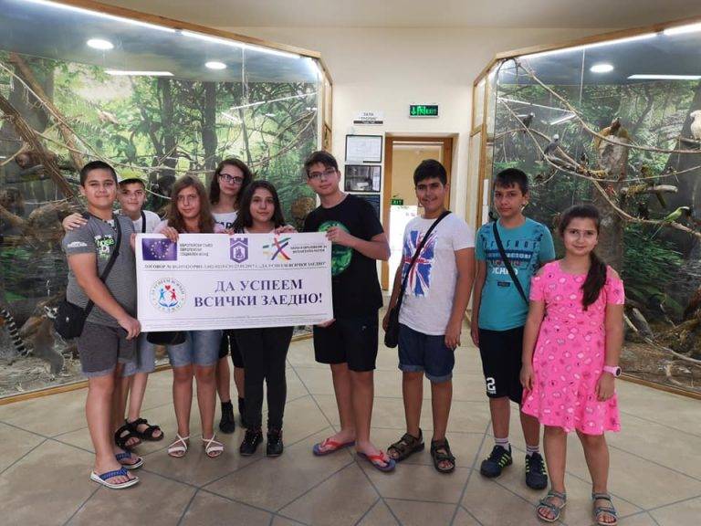 Свищовски ученици опознават културните забележителности на България