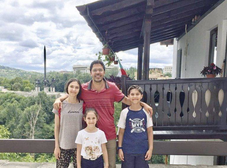 Общество | Мароканецът Халим е бил в 67 страни,  но сърцето му е във Велико Търново