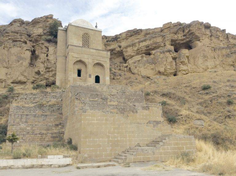 Приказен Азербайджан спечели сърцето на  пътешественичката Зорница Господинова