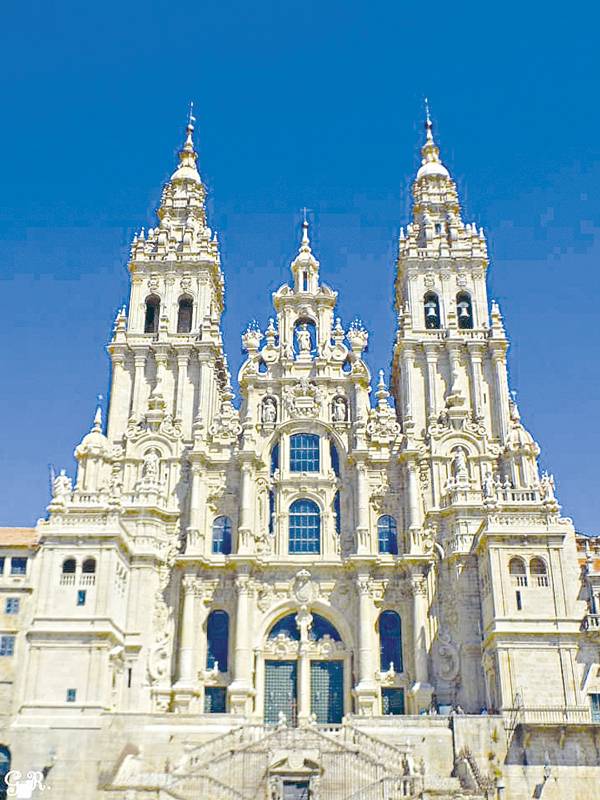 Общество | Търновката Горица Радева измина сама  за 11 дена свещения път Ел Камино