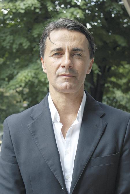 Горещи новини | Пламен Деянофф връща  автентичния вид на Попмариновата къща  в Арбанаси, прави я музей