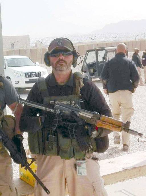 Горещи новини | Великотърновец три години пази  кораби от сомалийски пирати