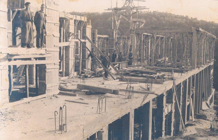 Общество | 14 архитекти се включват в конкурса  за сграда на търновската библиотека