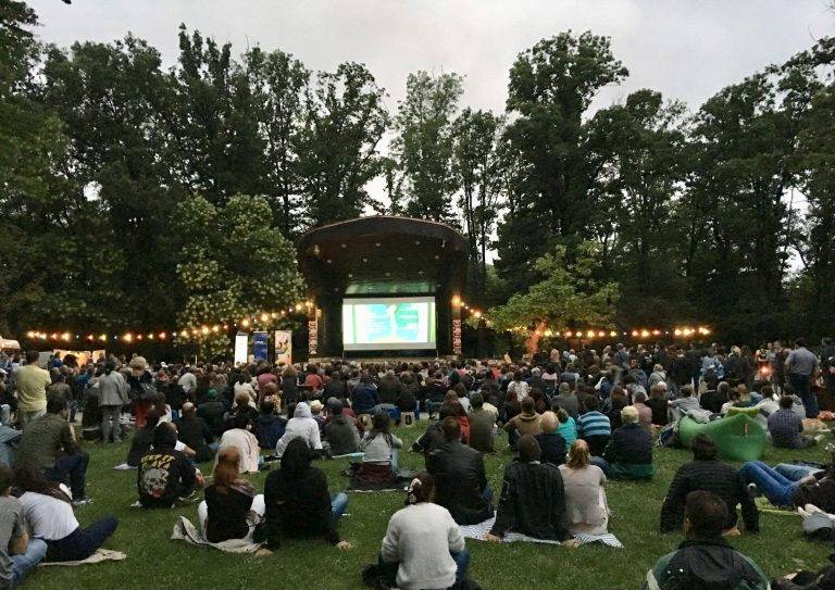 Култура | Стражица посреща “Пътуващо лятно кино с БНТ1”