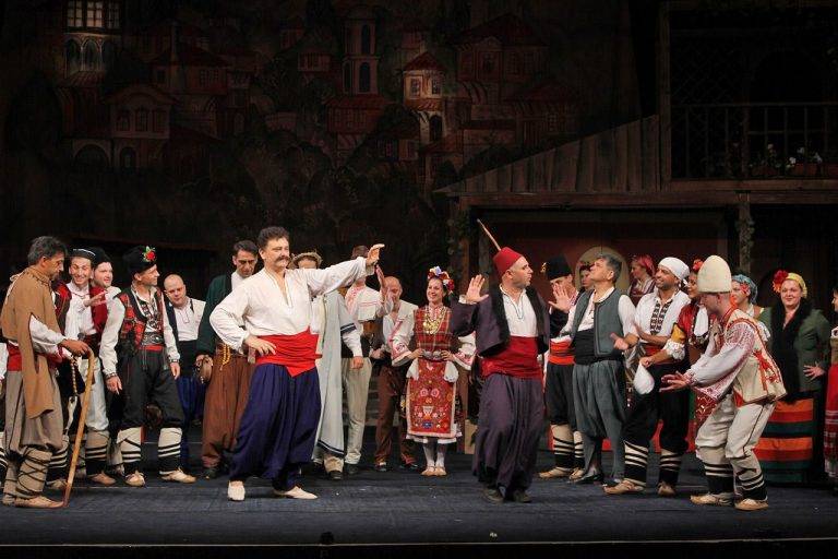 Култура | Търновският театър представя “Българи от старо време” на Царевец