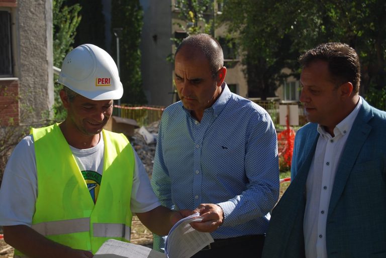 Цветан Цветанов посети ремонтиращата се детска градина „Рада Войвода” във Велико Търново