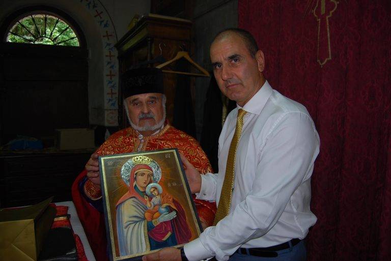 Председателят на ПГ на ГЕРБ уважи храмовия празник на свищовския манастир „Покров Богородичен“