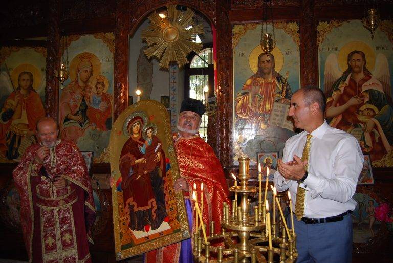 Председателят на ПГ на ГЕРБ уважи храмовия празник на свищовския манастир „Покров Богородичен“