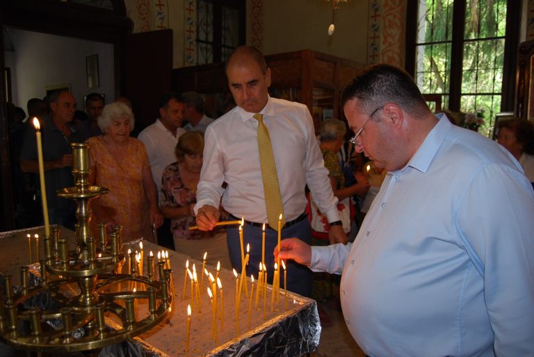 Председателят на ПГ на ГЕРБ уважи храмовия празник на свищовския манастир „Покров Богородичен“