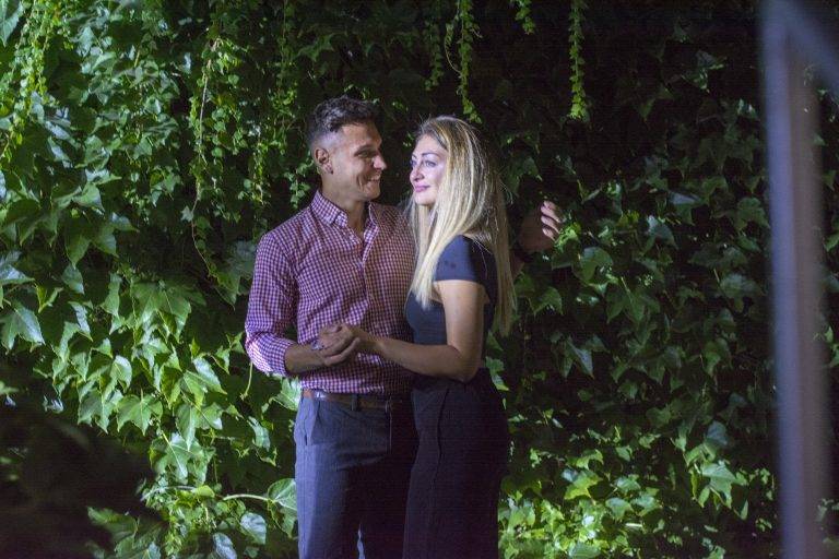 Костадин предложи брак на Йоланда на концерт пред 2000 души (снимки)