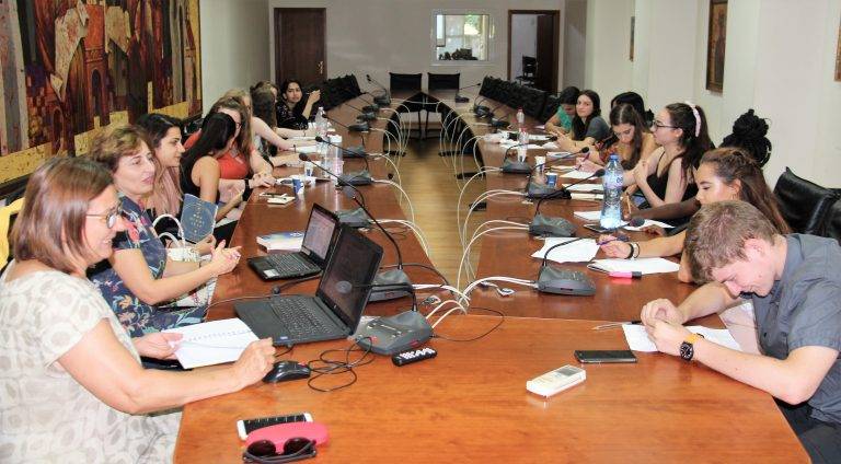 Общество | Студенти от престижни британски университети са на летен стаж във ВТУ