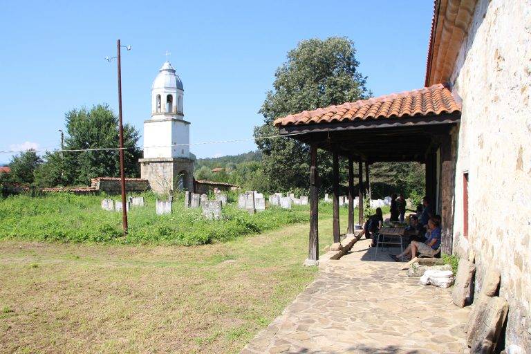 Десетки вярващи се стекоха в Марянския манастир за св. Преображение Господне