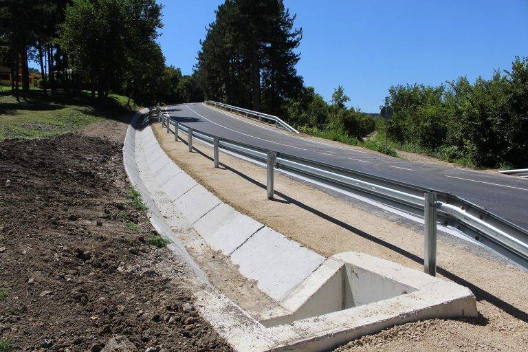 Министър Николай Нанков откри ремонтирания път Г. Оряховица – Арбанаси