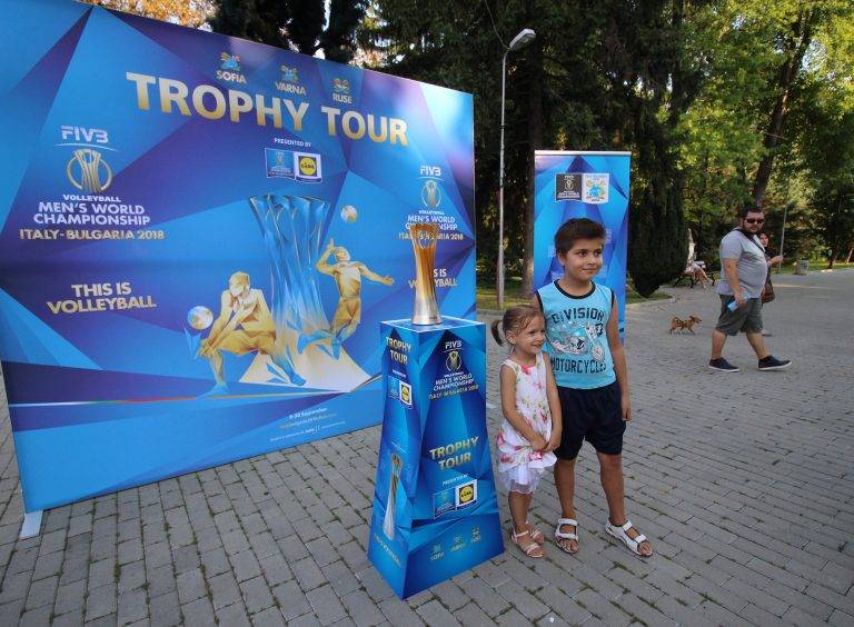 Световната купа по волейбол акостира във В. Търново