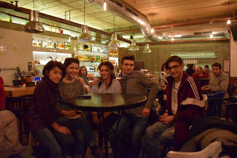 Поетите от клуб “Отвъд кориците” гостуват във В. Търново