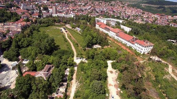 Горещи новини | Още няма официално решение за класирането  в конкурса за нов градски център на В. Търново