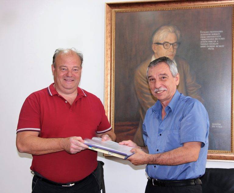 Култура | ВТУ разширява сътрудничеството си с Международния славянски университет  в Македония