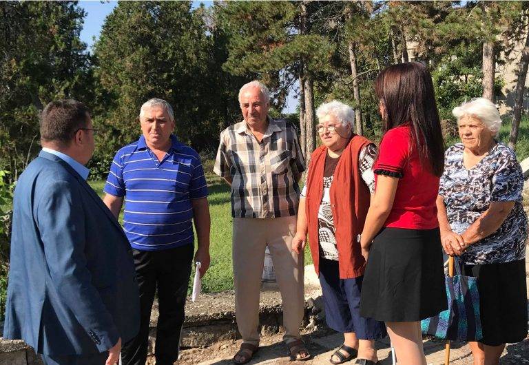 Станислава Стоянова даде старт на дейностите по ремонта на водопровод, оставящ цяло село без вода