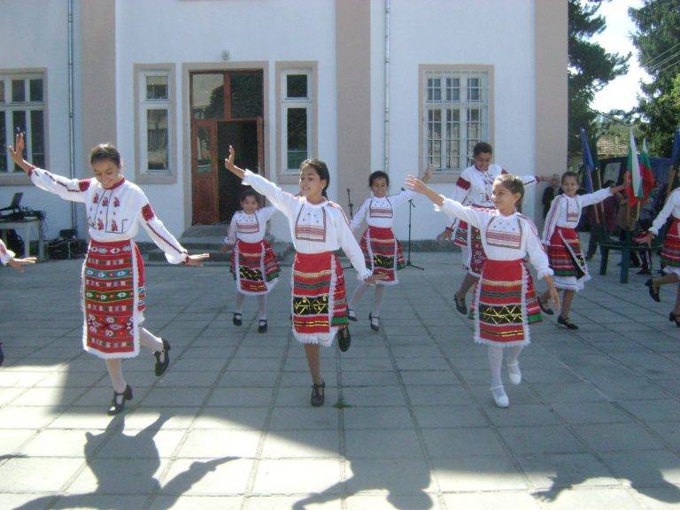 Честваха 140 години от основаването на село Константин