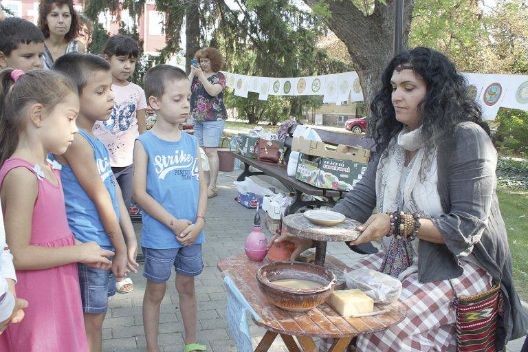 Панаирът на керамиката събра  малки и големи в парк “Марно поле”