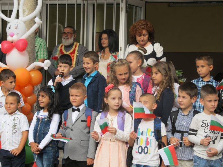 Удари първият звънец за учениците от Лясковска община