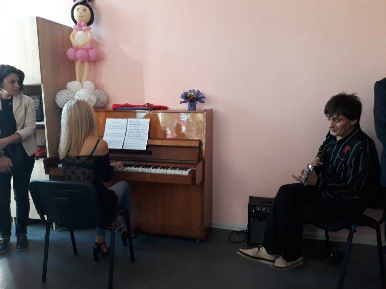 Обновена Школа по изкуствата зарадва най-малките творци на Свищов