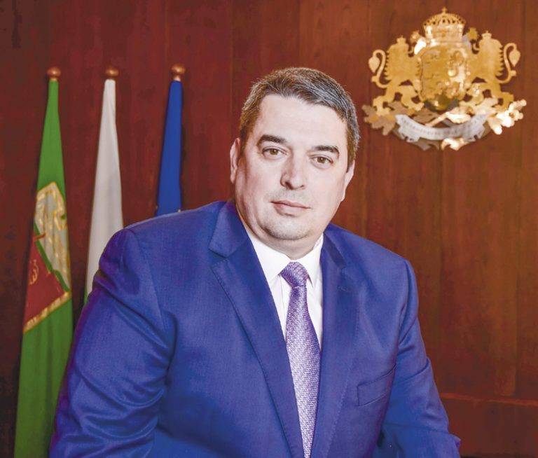 Горещи новини | Поздрав от инж. Добромир Добрев, кмет на Община Горна Оряховица