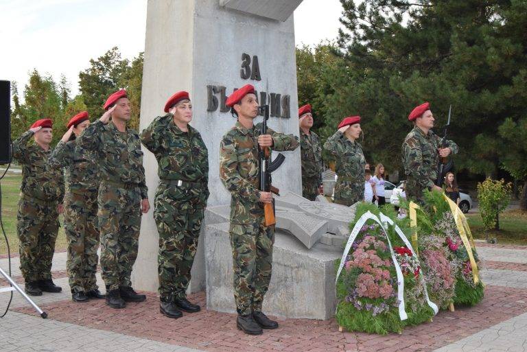 Горна Оряховица | Горна Оряховица отбеляза 110 години от обвяване на Независимостта на България