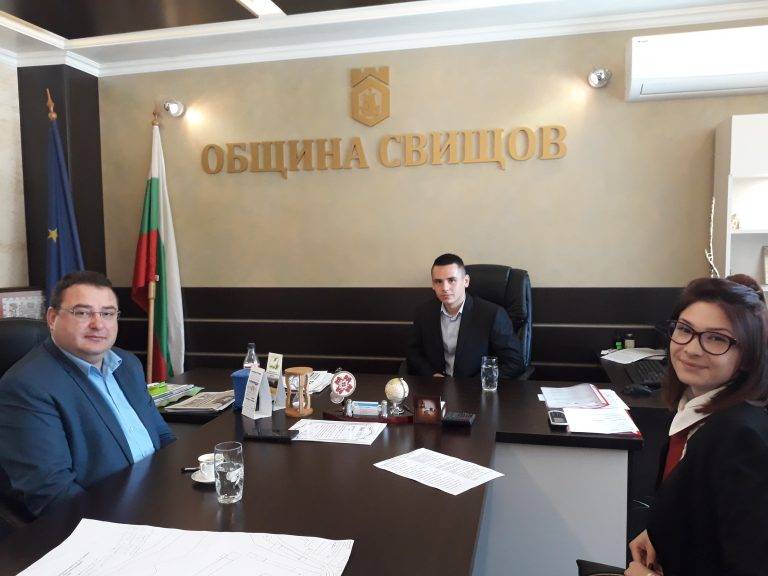Свищов | 25 ученика от 5 училища поеха управлението на община Свищов в Деня на българската община